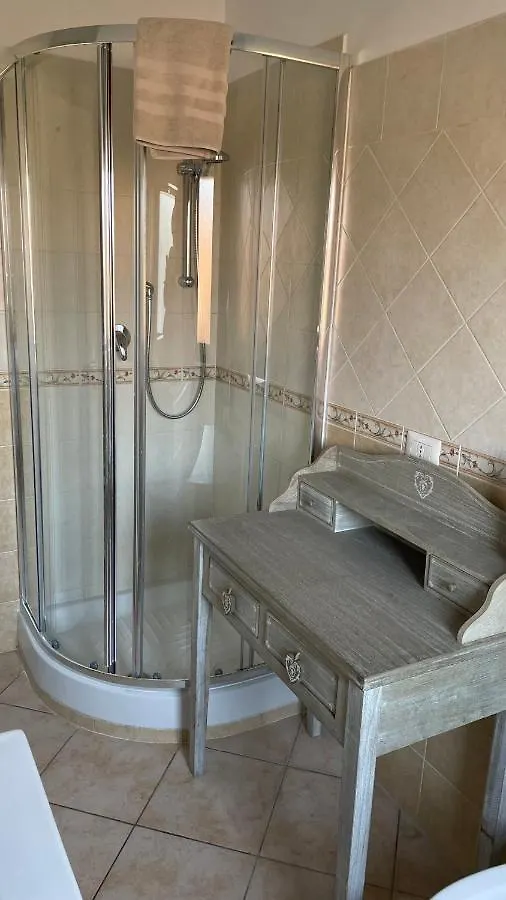 Everest Apartment Fiumicino Italien