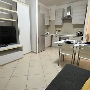 Appartamento Numero 13, Fiumicino