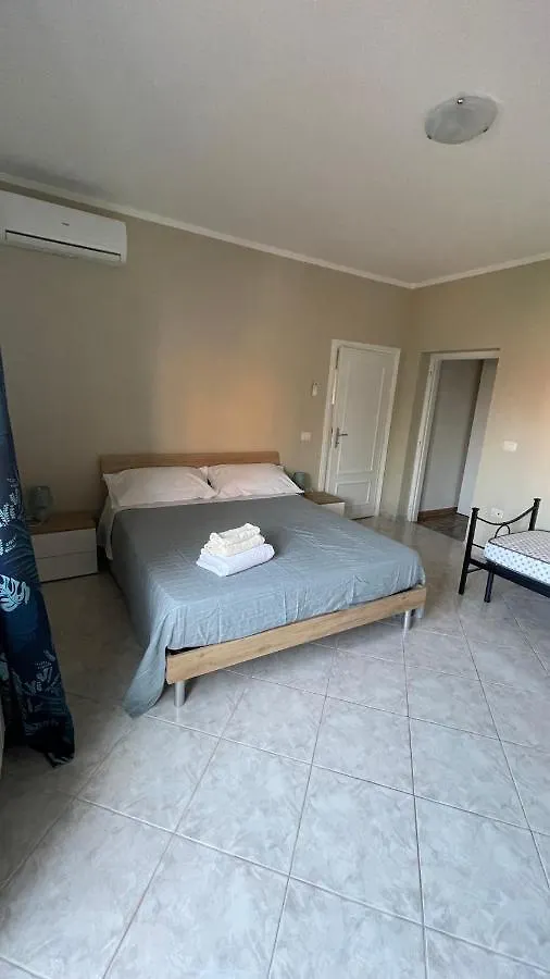 Everest Apartment Fiumicino Italy